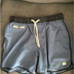 MENS LARGE VUORI BANKS SHORT NAVY AZURE
